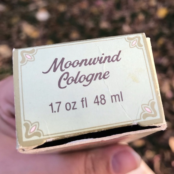 Vintage AVON perfume bottle 1976 anniversary keepsake Moonwind Cologne - Picture 8 of 8